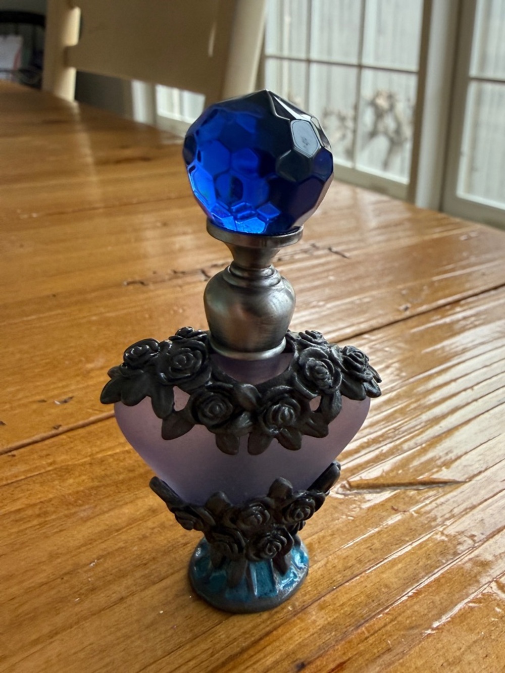 Vtg. Flower Frosted Lavender W/Cobalt Blue Stopper Anointing Oil Bottle (Empty) - Picture 3 of 12
